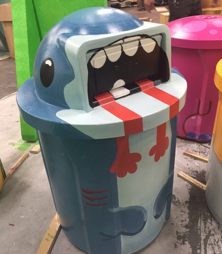 Shark trash can for Snapchat